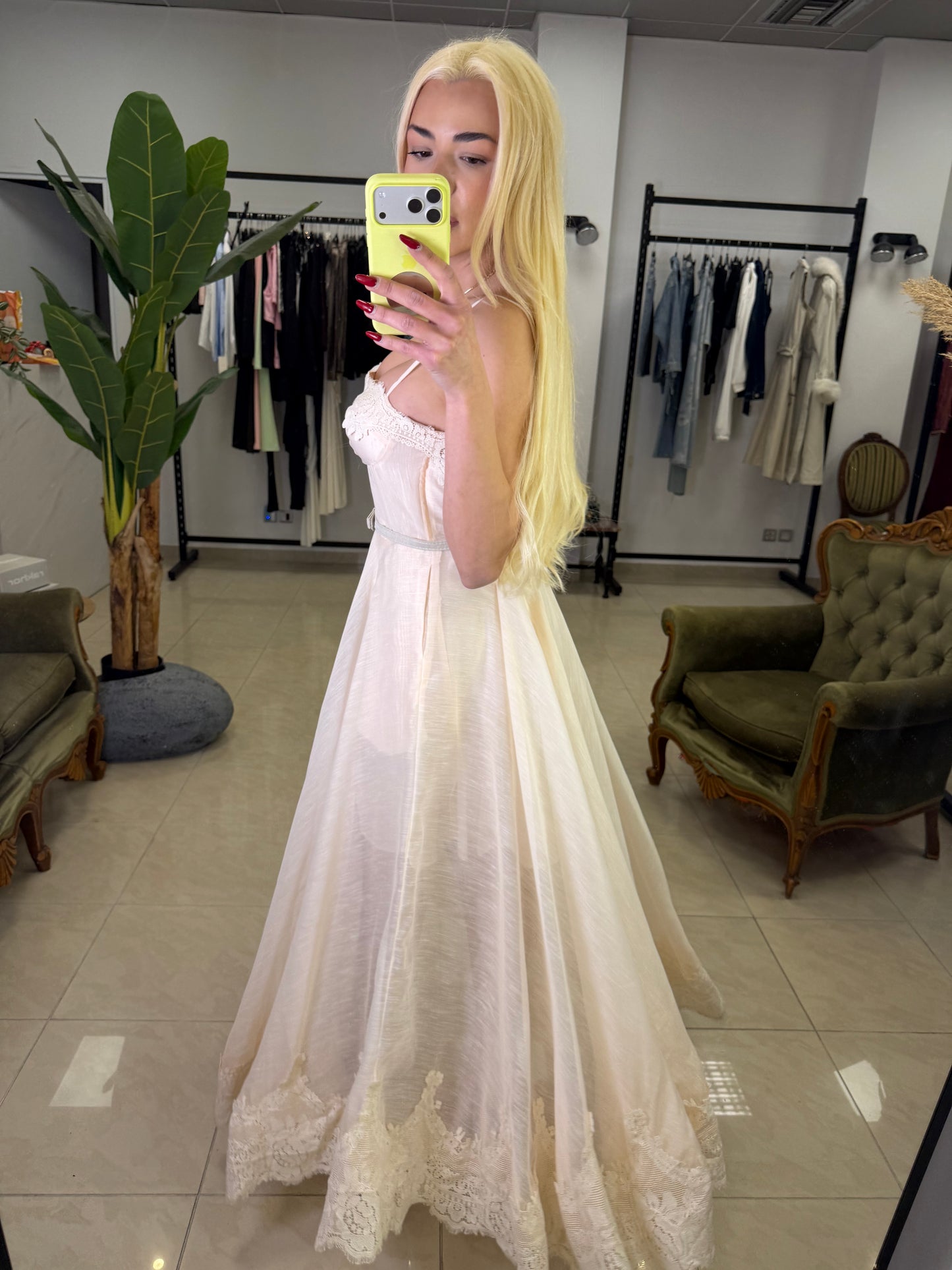 Élise Lace Dress