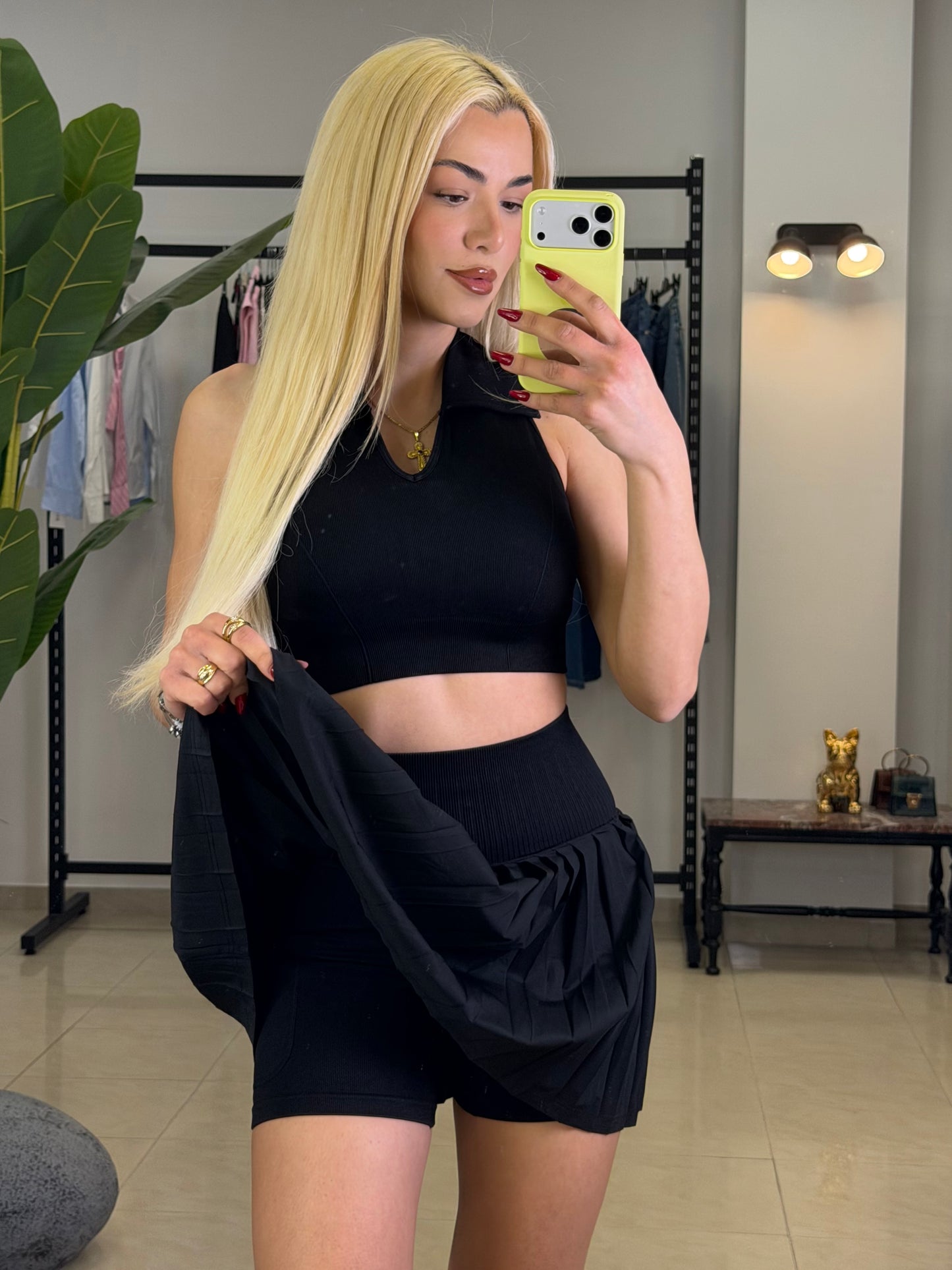 Court muse set