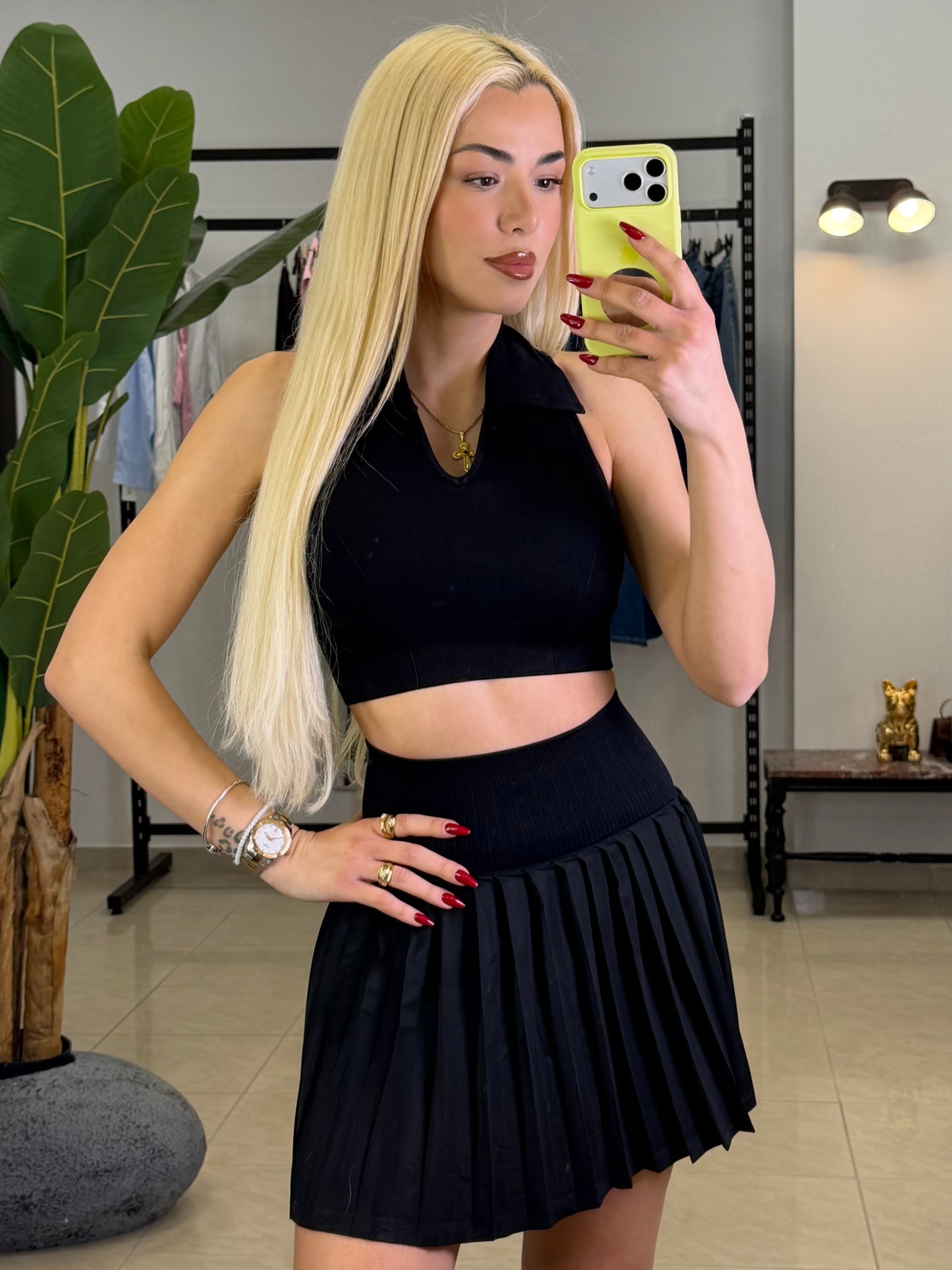Court muse set