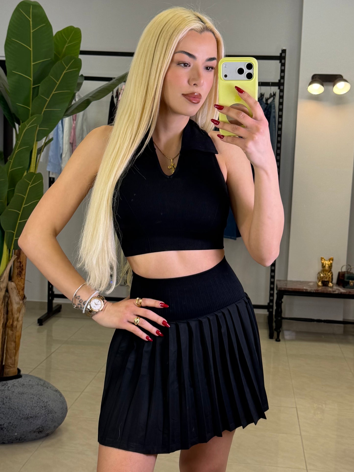 Court muse set