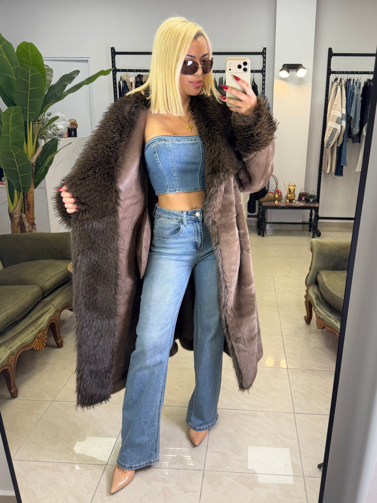 THE EMPRESS – Luxury Faux Fur Coat